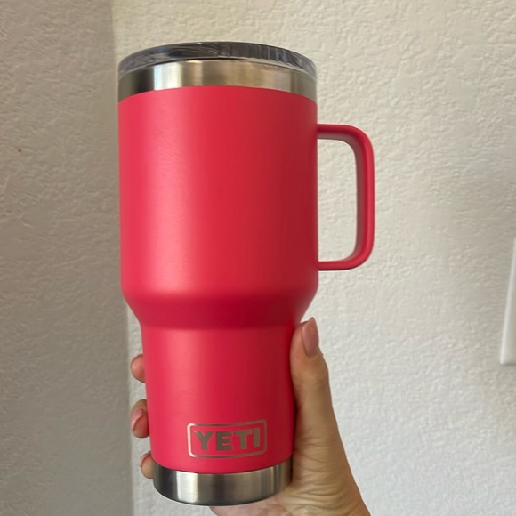 Yeti Other - Yeti 30 oz “Bimini pink” with handle